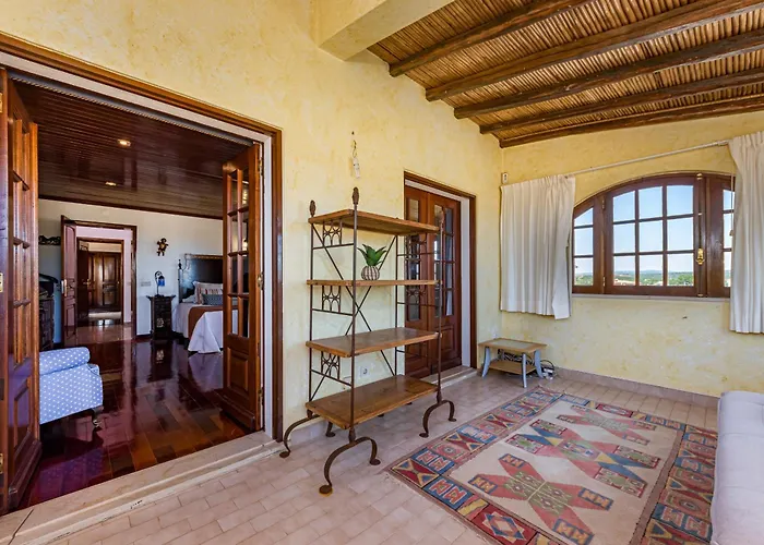 Sobreiro Villa *